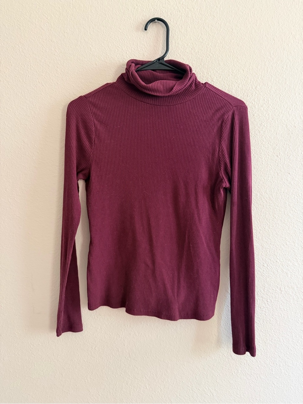 Old Navy Ribbed Burgundy Turtleneck Long Sleeve